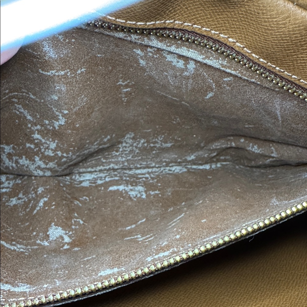 Classic Louis Vuitton Monogram Wristlet — Vintage 1988 (TH 884) - Picture 10 of 16